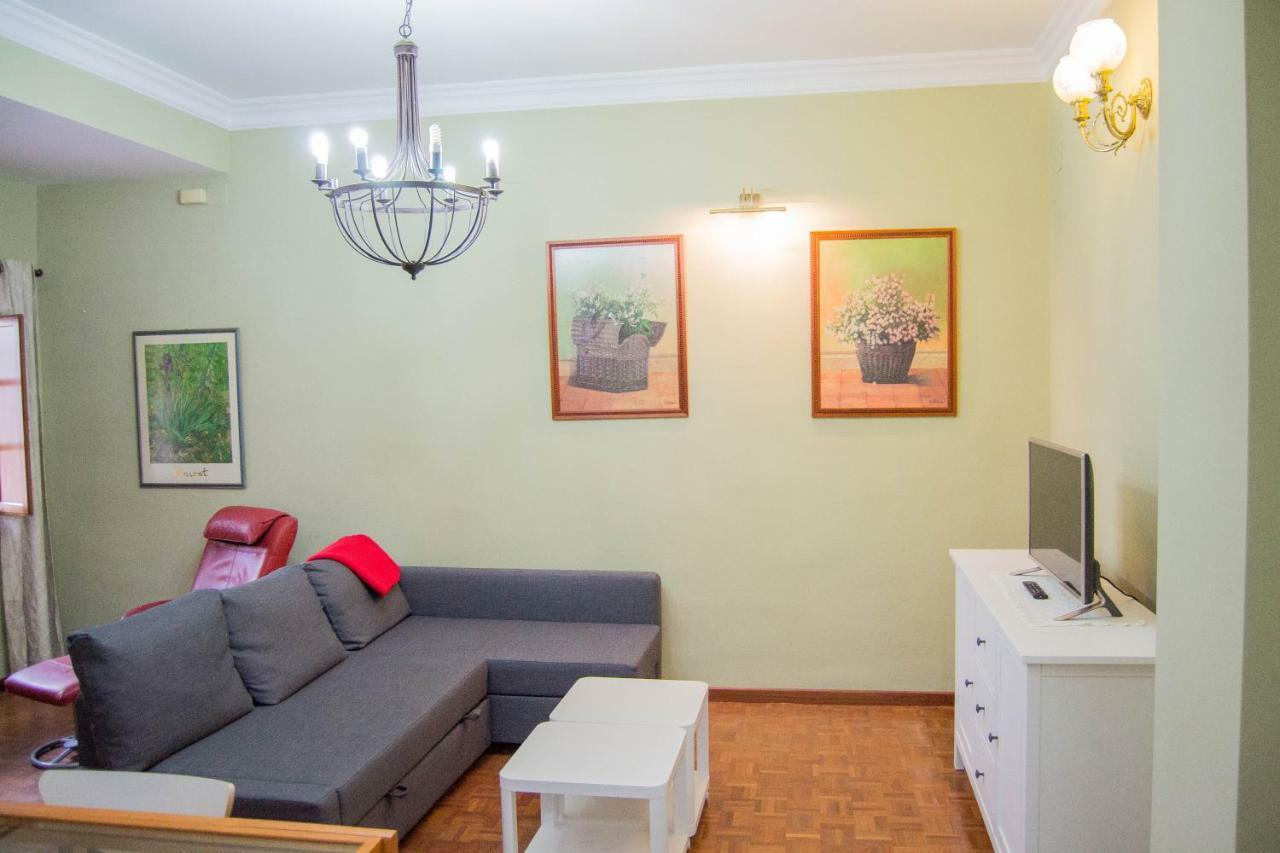 Full Equipped Apartment In Center Севилья Экстерьер фото