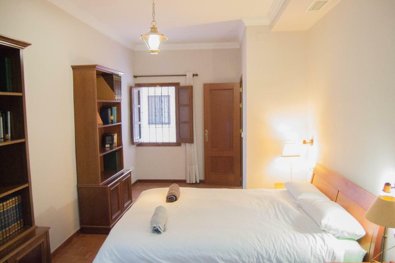 Full Equipped Apartment In Center Севилья Экстерьер фото
