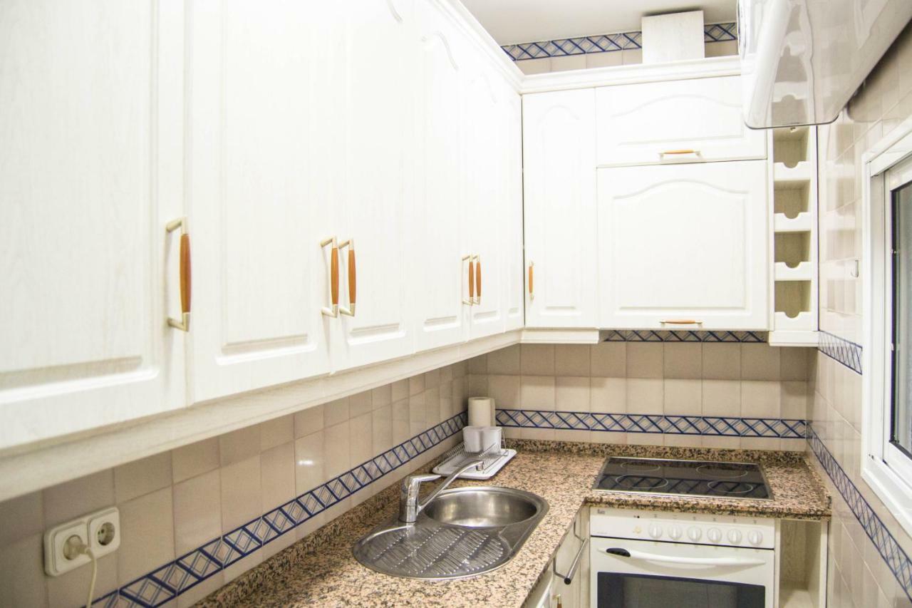 Full Equipped Apartment In Center Севилья Экстерьер фото