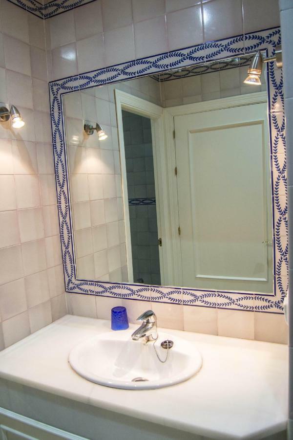 Full Equipped Apartment In Center Севилья Экстерьер фото